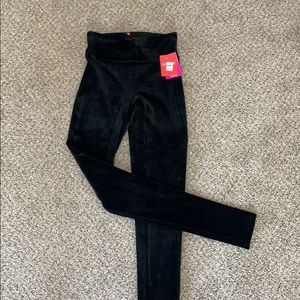 NWT Spanx Velvet Leggings